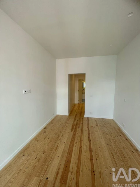 Apartamento T3 para Arrendamento em Santo António