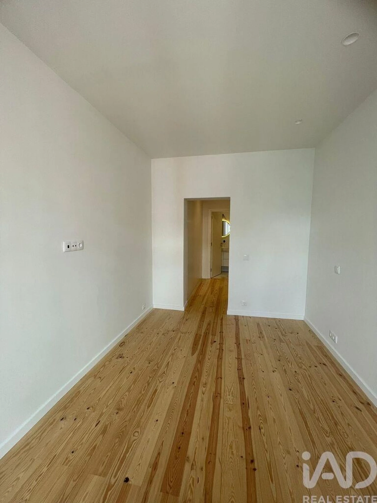 Apartamento T3 para Arrendamento em Santo António Foto 11