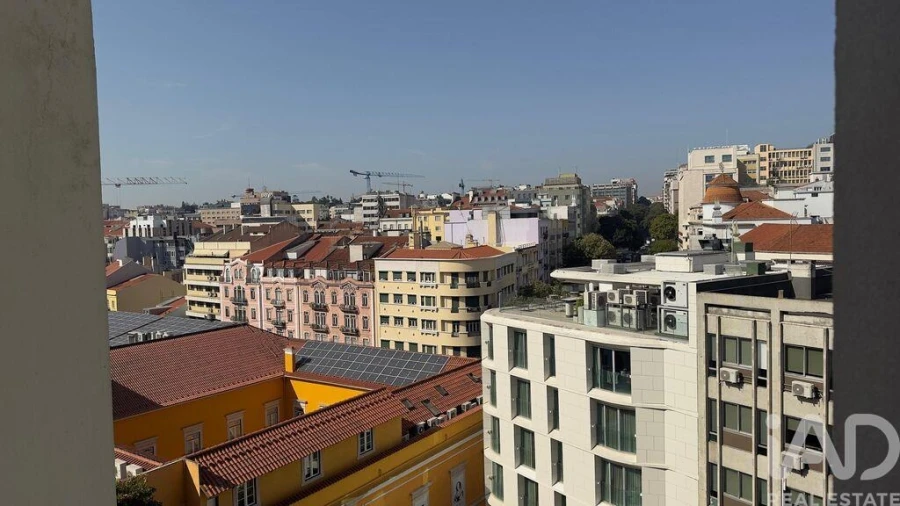 Apartamento T3 para Arrendamento em Santo António Foto 26