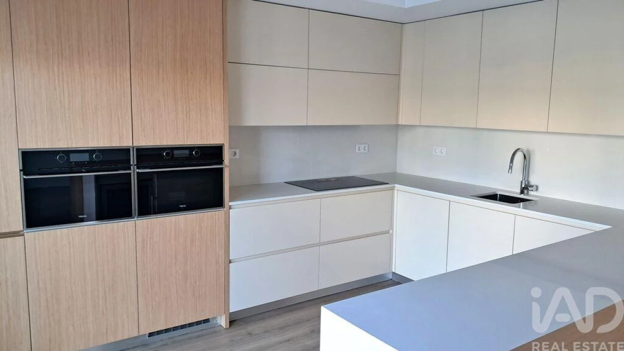 Moradia T4 para Venda em Charneca de Caparica e Sobreda Foto 7