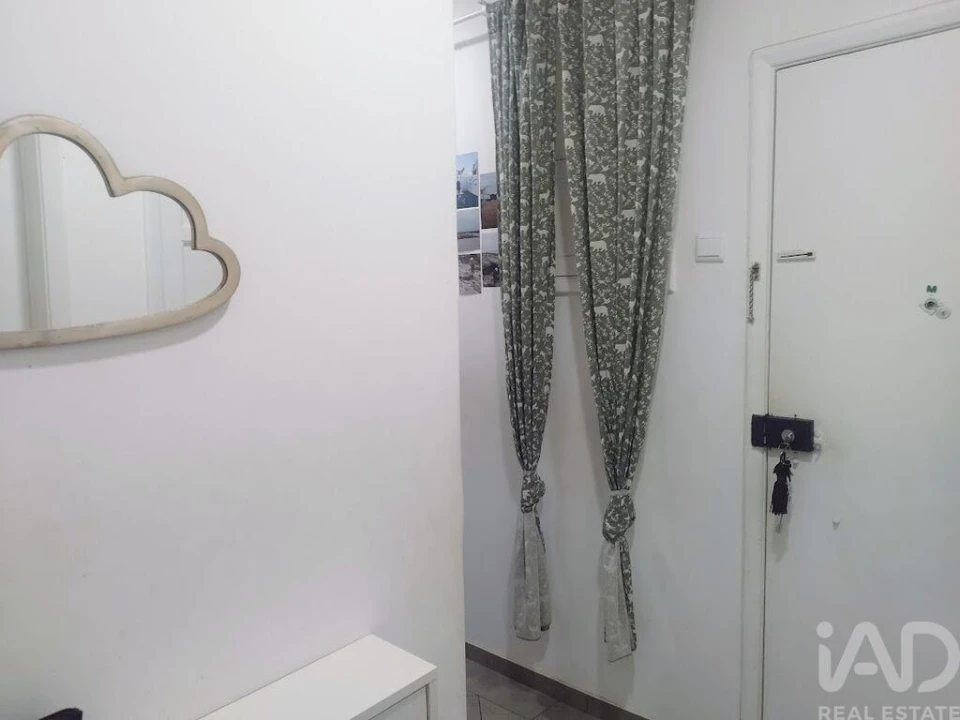 Apartamento T2 para Venda em Queluz e Belas Foto 15