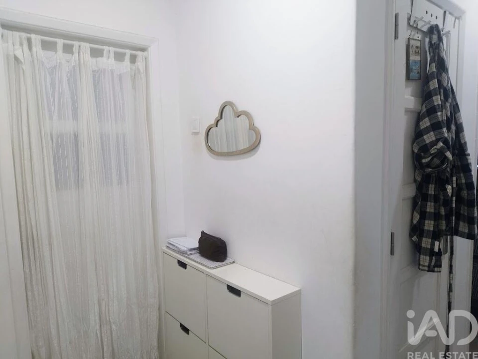 Apartamento T2 para Venda em Queluz e Belas Foto 17