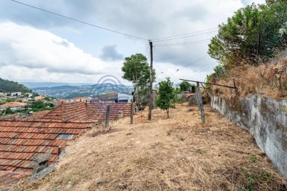 Moradia T3 para Venda em Souselo
