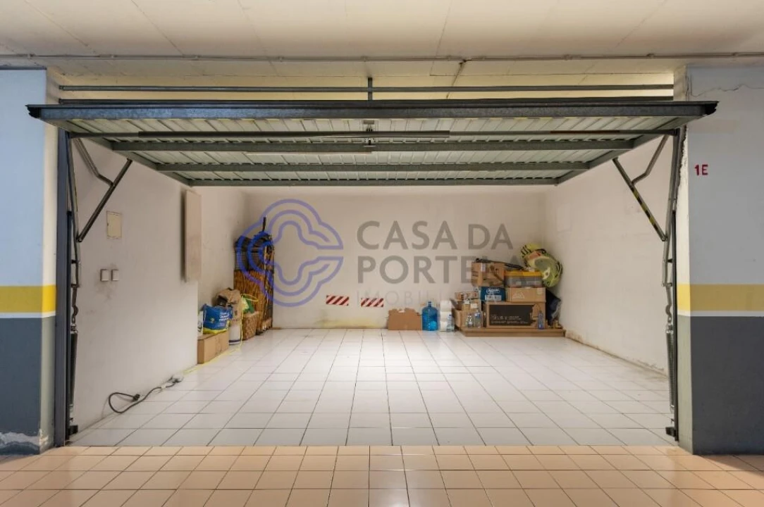 Apartamento T2 para Venda em Marinha Grande Foto 32