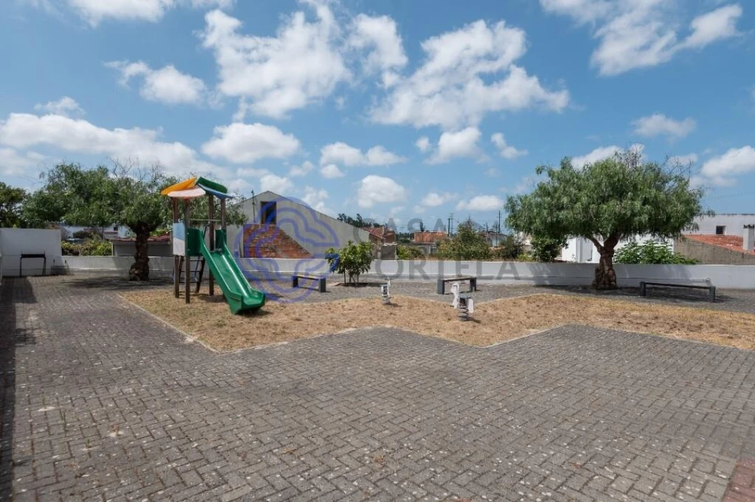 Apartamento T2 para Venda em Marinha Grande Foto 10