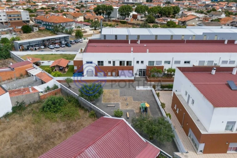 Apartamento T2 para Venda em Marinha Grande Foto 4