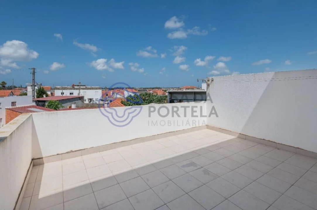 Apartamento T2 para Venda em Marinha Grande Foto 29