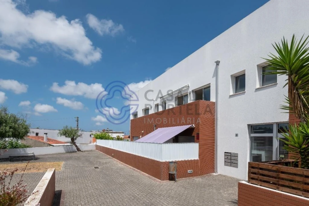Apartamento T2 para Venda em Marinha Grande Foto 8