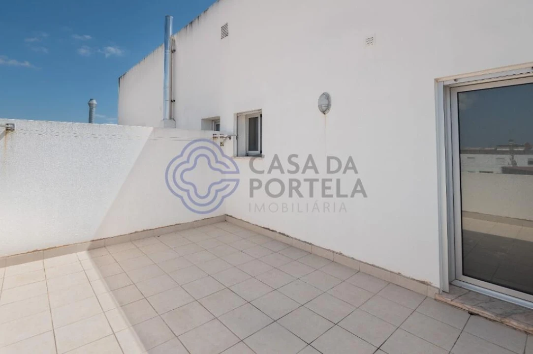 Apartamento T2 para Venda em Marinha Grande Foto 30