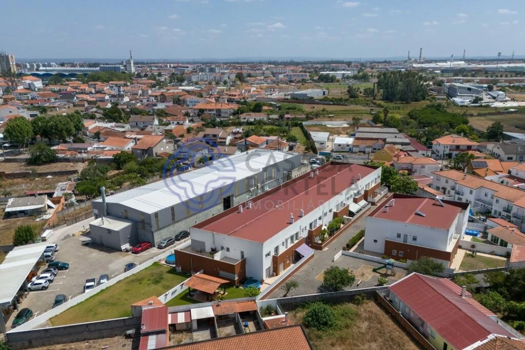 Apartamento T2 para Venda em Marinha Grande Foto 3