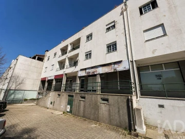 Apartamento T3 para Venda em Oliveira do Hospital e São Paio de Gramaços