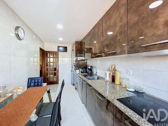 Apartamento T4 para Venda em Custóias, Leça do Balio e Guifões Foto 11