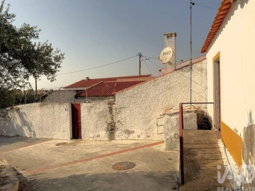Moradia para Venda em Santana de Cambas