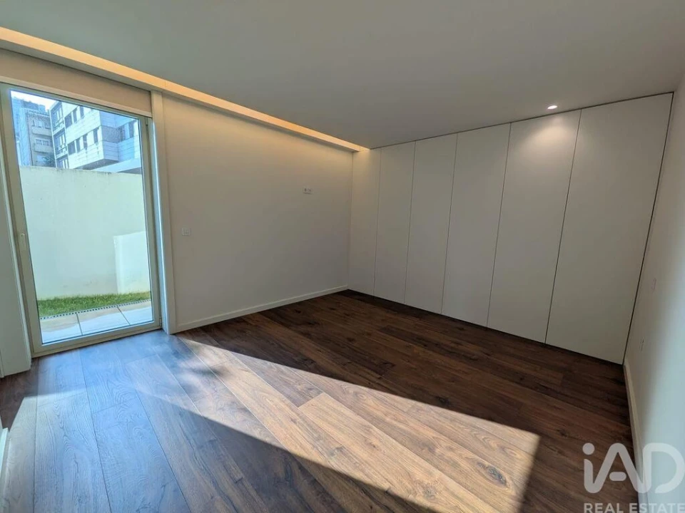 Apartamento T1 para Venda em Cedofeita, Santo Ildefonso, Sé, Miragaia, São Nicolau e Vitória Foto 19