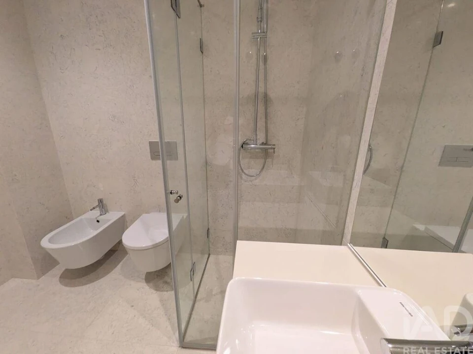 Apartamento T1 para Venda em Cedofeita, Santo Ildefonso, Sé, Miragaia, São Nicolau e Vitória Foto 28