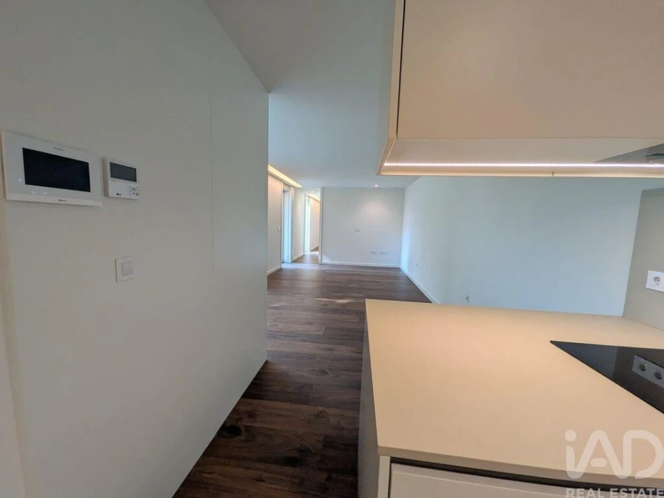 Apartamento T1 para Venda em Cedofeita, Santo Ildefonso, Sé, Miragaia, São Nicolau e Vitória Foto 8