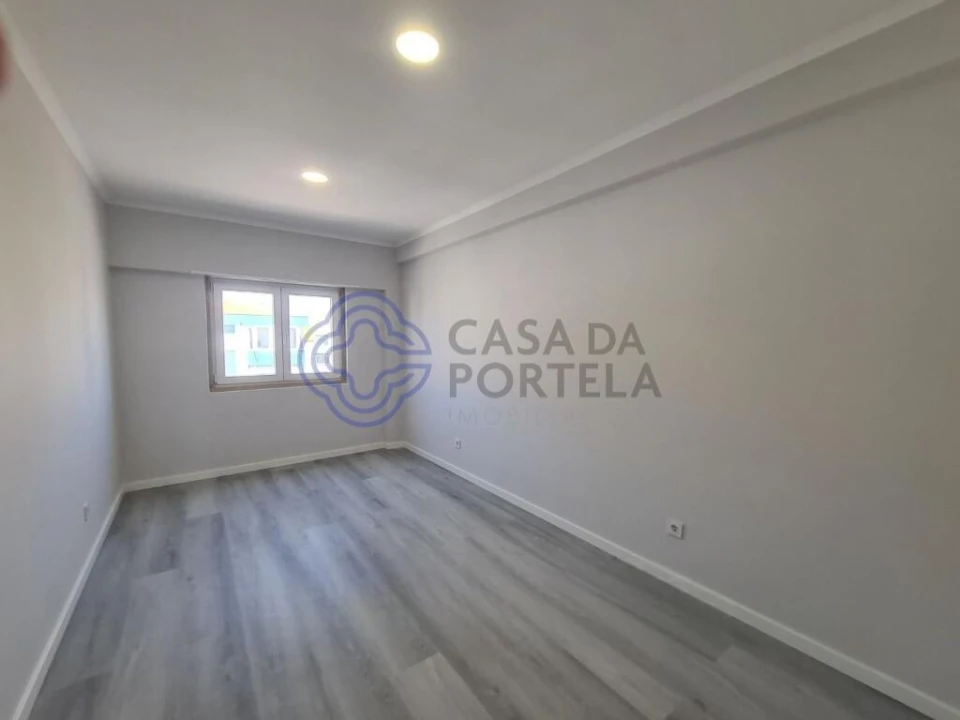 Apartamento T4 para Venda em Amora Foto 26