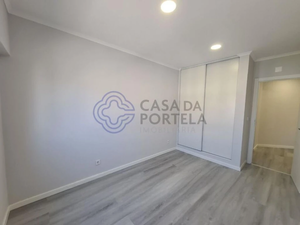 Apartamento T4 para Venda em Amora Foto 31