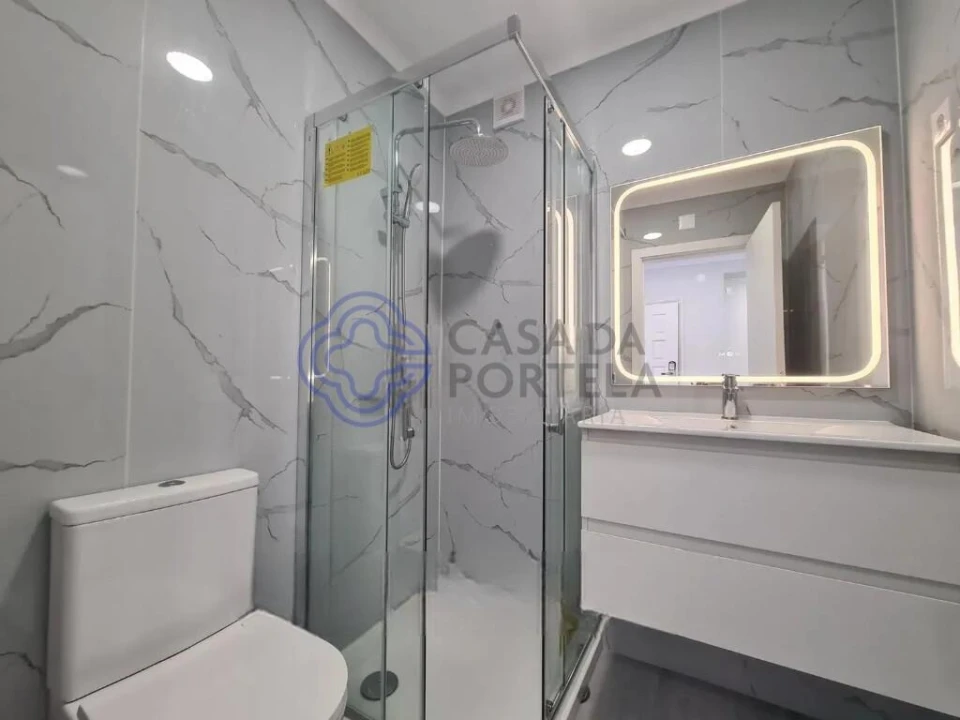 Apartamento T4 para Venda em Amora Foto 25
