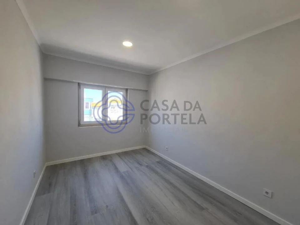 Apartamento T4 para Venda em Amora Foto 34