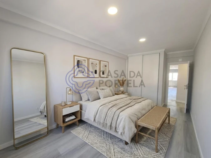 Apartamento T4 para Venda em Amora Foto 10