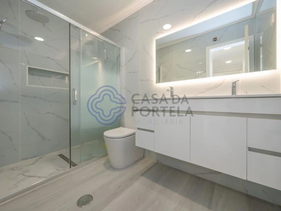 Apartamento T4 para Venda em Amora Foto 38