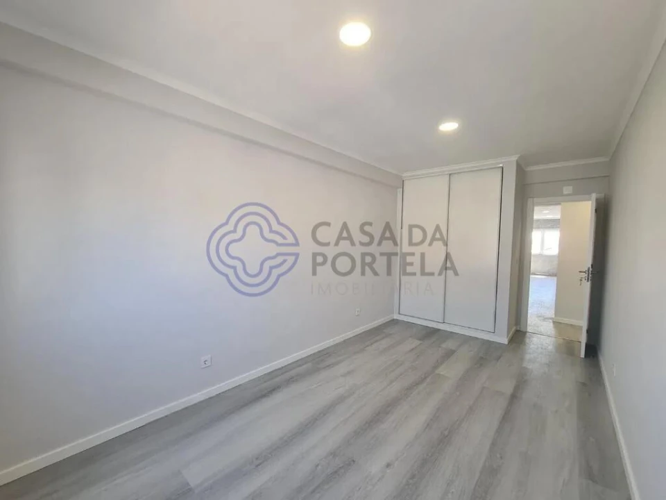 Apartamento T4 para Venda em Amora Foto 23