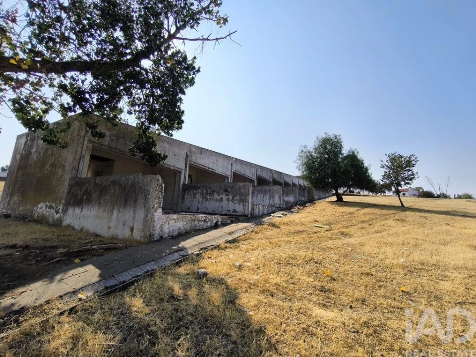 Prédio para Venda em Monforte Foto 6