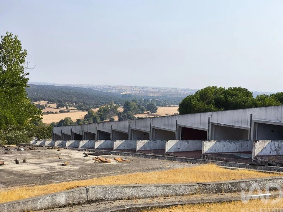Prédio para Venda em Monforte Foto 11