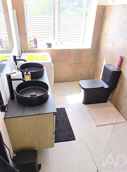 Moradia T5 para Venda em Vila Caiz
