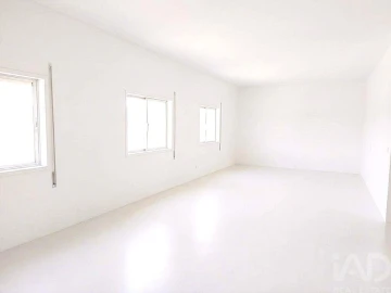 Moradia T5 para Venda em Vila Caiz