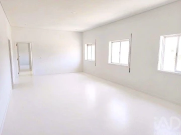 Moradia T5 para Venda em Vila Caiz