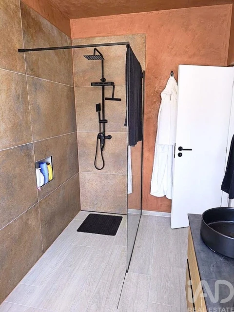 Moradia T5 para Venda em Vila Caiz