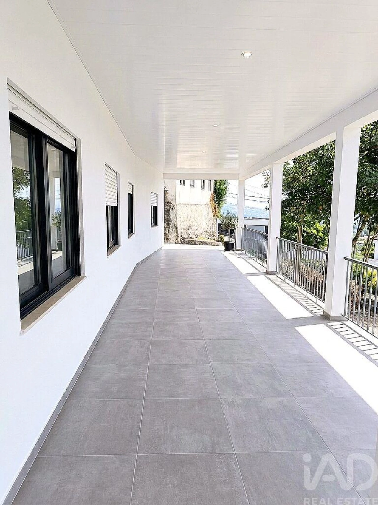 Moradia T5 para Venda em Vila Caiz Foto 24