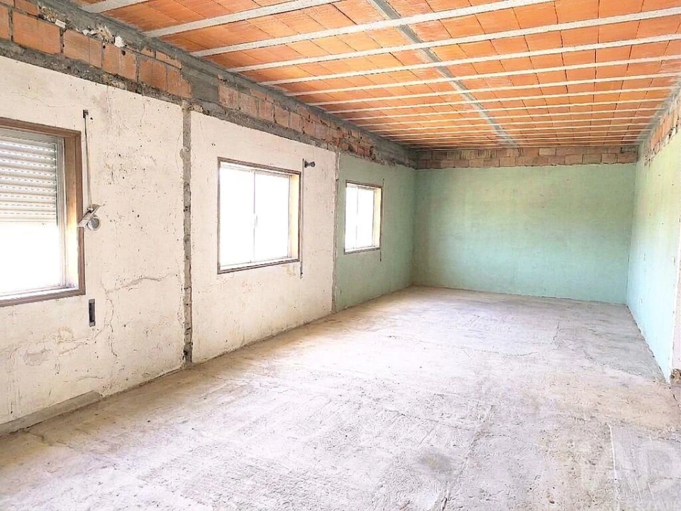 Moradia T5 para Venda em Vila Caiz Foto 6