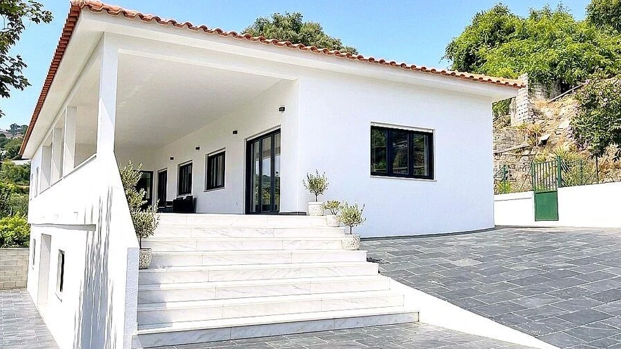 Moradia T5 para Venda em Vila Caiz