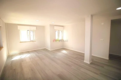 Apartamento T2 para Venda em Corroios