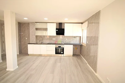 Apartamento T2 para Venda em Corroios