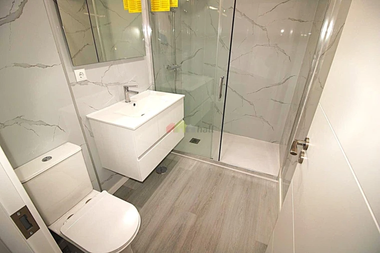 Apartamento T2 para Venda em Corroios Foto 12