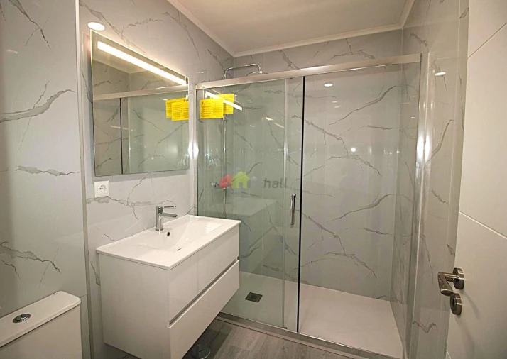 Apartamento T2 para Venda em Corroios Foto 19