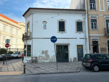 Prédio para Venda em São Martinho do Bispo e Ribeira de Frades