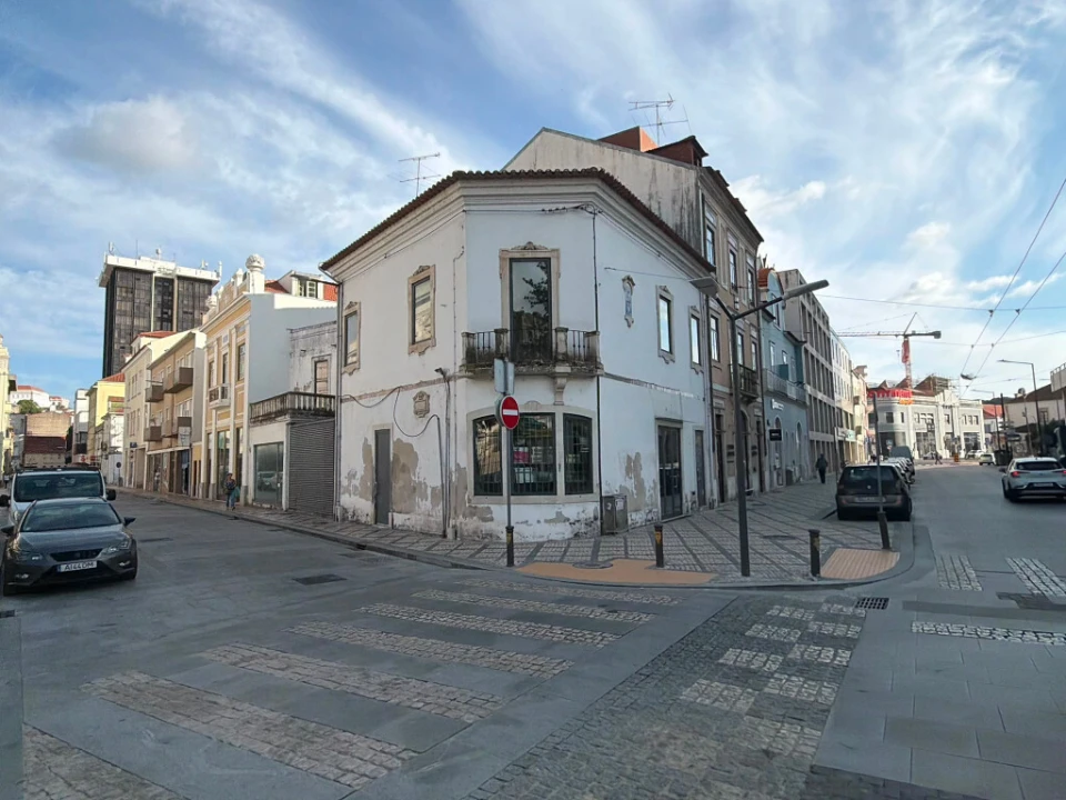 Prédio para Venda em São Martinho do Bispo e Ribeira de Frades Foto 2