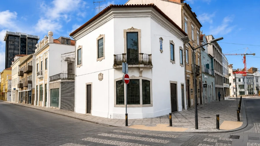 Prédio para Venda em São Martinho do Bispo e Ribeira de Frades