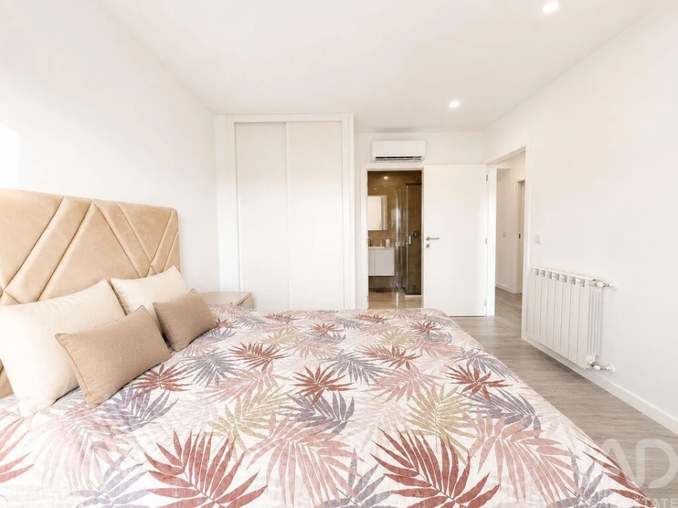 Apartamento T2 para Venda em Santa Maria Maior Foto 2