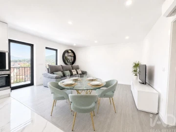 Apartamento T2 para Venda em Santa Maria Maior