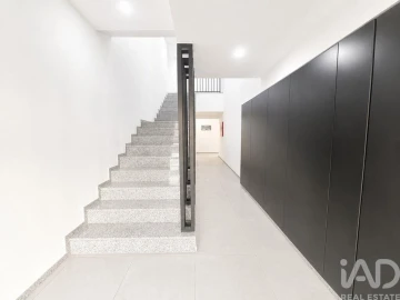 Apartamento T2 para Venda em Santa Maria Maior