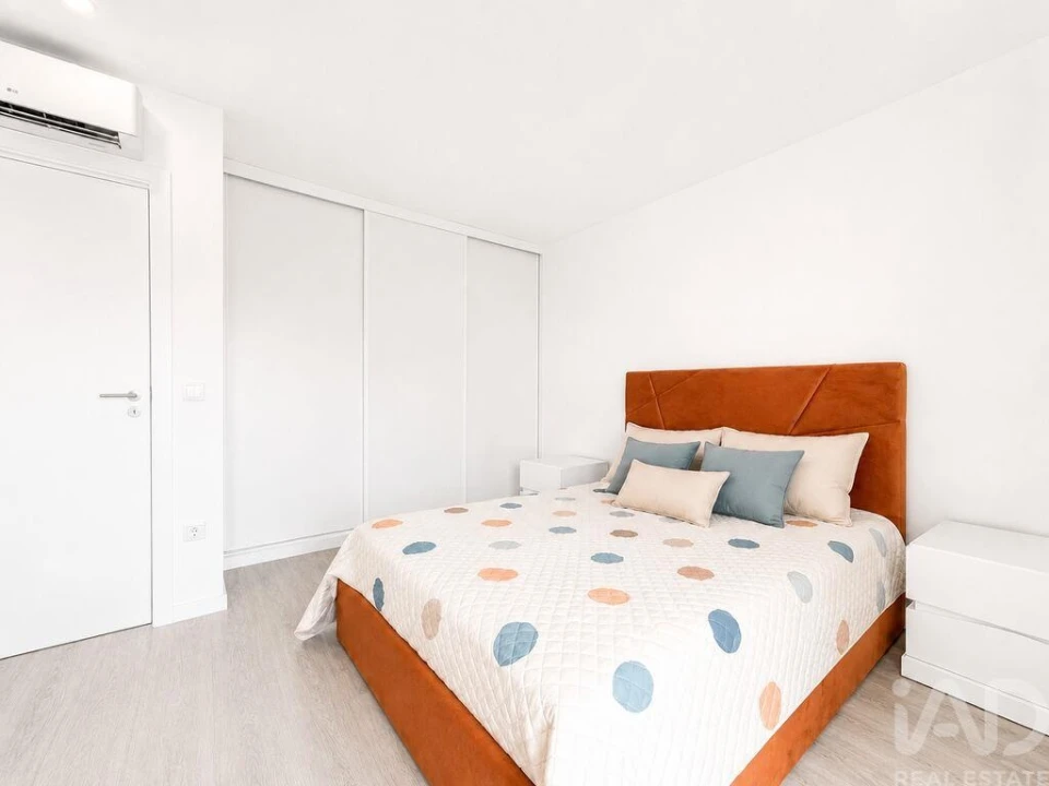 Apartamento T2 para Venda em Santa Maria Maior Foto 6