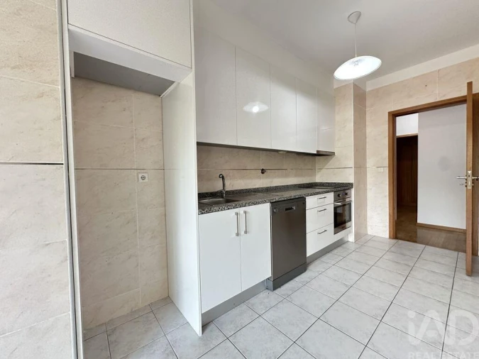 Apartamento T3 para Venda em Barcelinhos Foto 29
