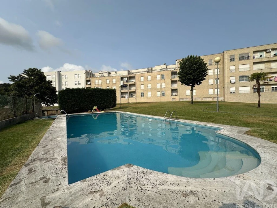 Apartamento T3 para Venda em Barcelinhos Foto 1