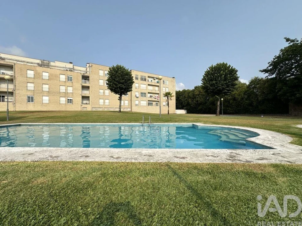 Apartamento T3 para Venda em Barcelinhos Foto 2